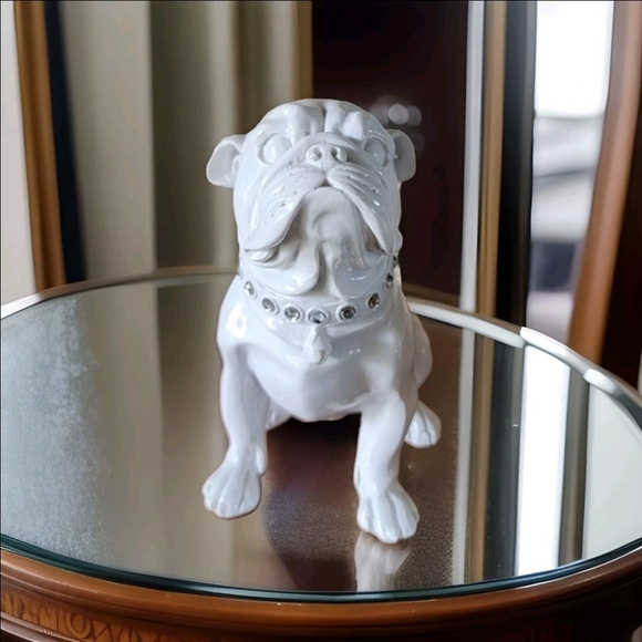 White glossy  english Bulldog figurine rhinestone collar - Picture 1 of 13